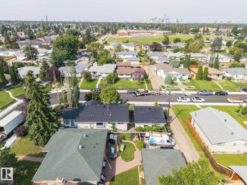 Expansive neighborhood featuring mature trees and established residential properties - 9503 54 Street Nw, Edmonton, AB - Outdoor With View