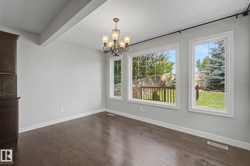 15868 10 Avenue Sw, Edmonton, AB - Indoor Photo Showing Other Room