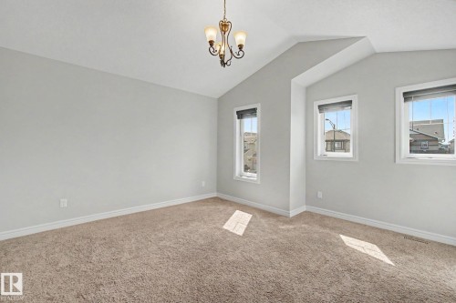 15868 10 Avenue Sw, Edmonton, AB - Indoor Photo Showing Other Room