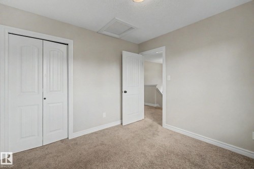 15868 10 Avenue Sw, Edmonton, AB - Indoor