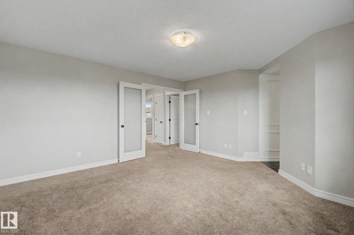 15868 10 Avenue Sw, Edmonton, AB - Indoor Photo Showing Other Room