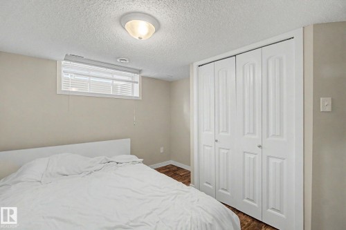15868 10 Avenue Sw, Edmonton, AB - Indoor Photo Showing Bedroom