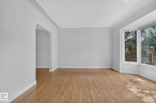 10508 67 Avenue Nw, Edmonton, AB - Indoor Photo Showing Other Room
