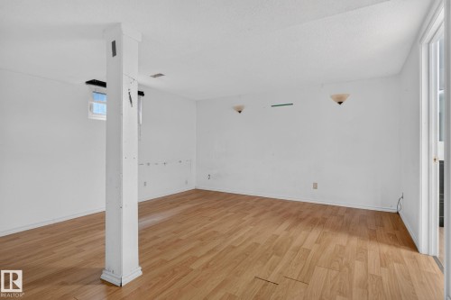 10508 67 Avenue Nw, Edmonton, AB - Indoor Photo Showing Other Room