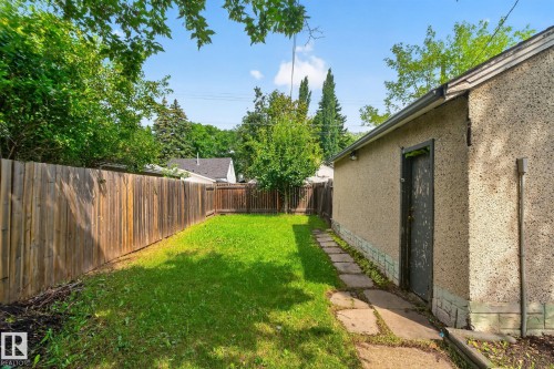 10508 67 Avenue Nw, Edmonton, AB - Outdoor