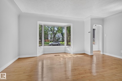 10508 67 Avenue Nw, Edmonton, AB - Indoor Photo Showing Other Room