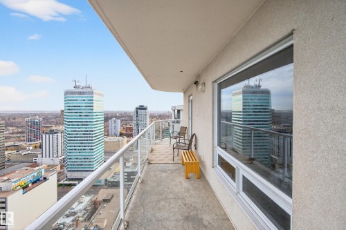 #3002 10152 104 St Nw, Edmonton, AB - Outdoor