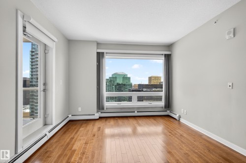 #3002 10152 104 St Nw, Edmonton, AB - Indoor Photo Showing Other Room