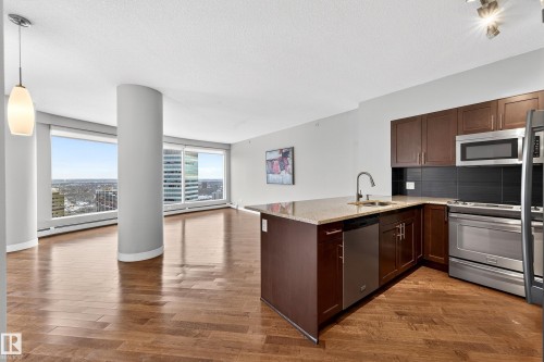 #3002 10152 104 St Nw, Edmonton, AB - Indoor Photo Showing Kitchen