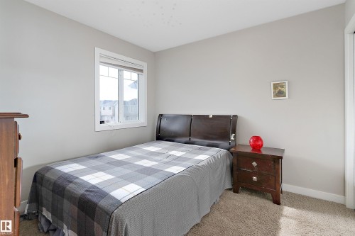 1312 26 Avenue Nw, Edmonton, AB - Indoor Photo Showing Bedroom