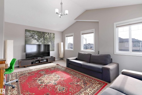 1312 26 Avenue Nw, Edmonton, AB - Indoor Photo Showing Living Room