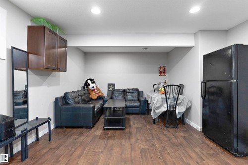 1312 26 Avenue Nw, Edmonton, AB - Indoor