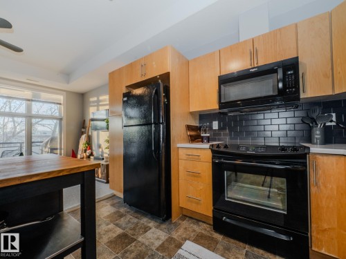 #310 10808 71 Av Nw, Edmonton, AB - Indoor Photo Showing Kitchen