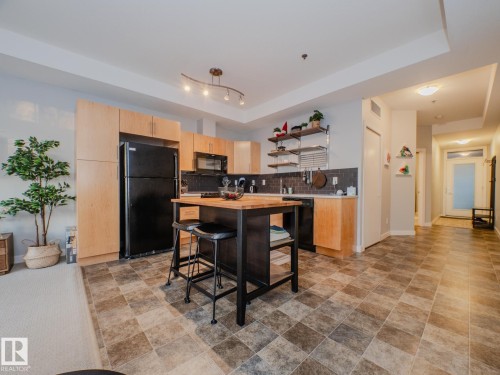 #310 10808 71 Av Nw, Edmonton, AB - Indoor Photo Showing Kitchen
