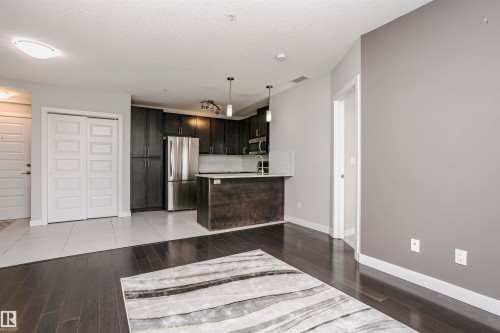 #229 5151 Windermere Bv Sw, Edmonton, AB - Indoor Photo Showing Kitchen