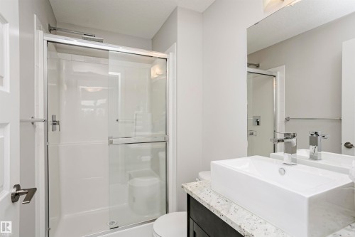 #229 5151 Windermere Bv Sw, Edmonton, AB - Indoor Photo Showing Bathroom