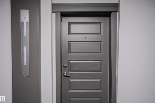 #229 5151 Windermere Bv Sw, Edmonton, AB - Indoor Photo Showing Other Room
