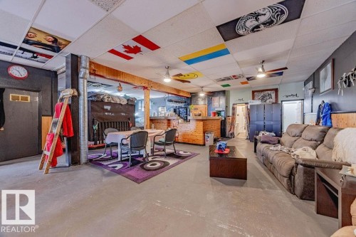4912 50 Street, Egremont, AB - Indoor