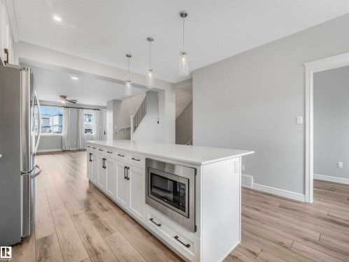 19310 26A Ave Nw, Edmonton, AB - Indoor Photo Showing Other Room