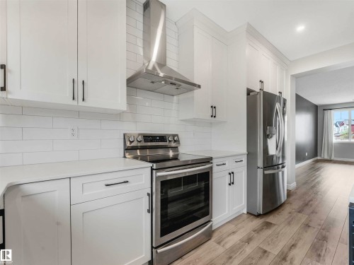 19310 26A Ave Nw, Edmonton, AB - Indoor Photo Showing Kitchen With Stainless Steel Kitchen With Upgraded Kitchen