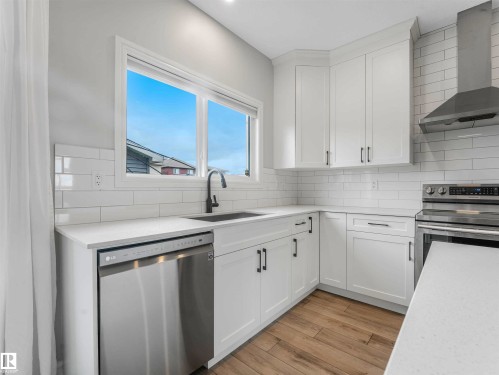 19310 26A Ave Nw, Edmonton, AB - Indoor Photo Showing Kitchen With Upgraded Kitchen