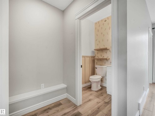 19310 26A Ave Nw, Edmonton, AB - Indoor Photo Showing Bathroom