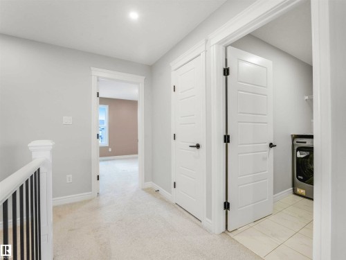 19310 26A Ave Nw, Edmonton, AB - Indoor Photo Showing Other Room