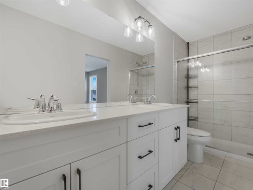 19310 26A Ave Nw, Edmonton, AB - Indoor Photo Showing Bathroom