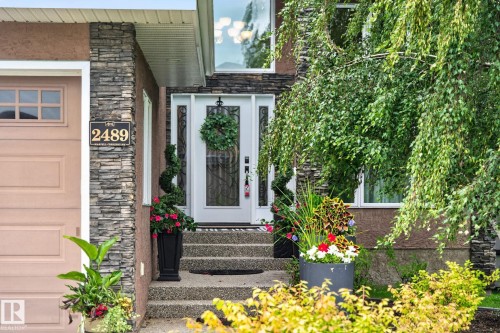 2489 Martell Crescent Nw, Edmonton, AB - Outdoor