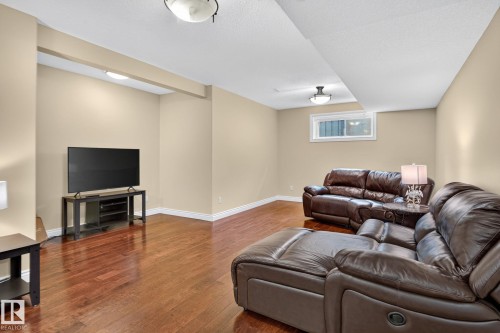 2489 Martell Crescent Nw, Edmonton, AB - Indoor