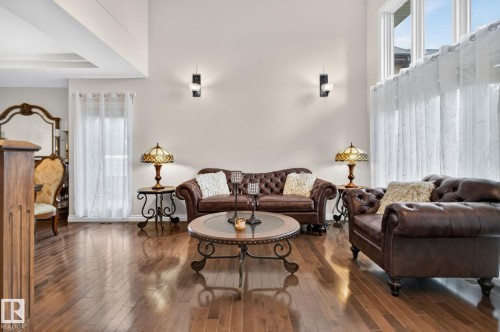 2489 Martell Crescent Nw, Edmonton, AB - Indoor Photo Showing Living Room