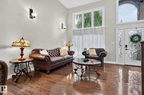 2489 Martell Crescent Nw, Edmonton, AB - Indoor
