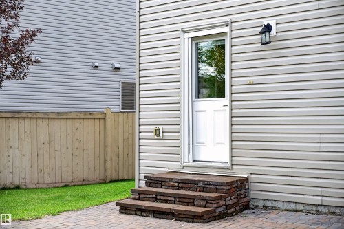 4218 Alexander Bay Sw, Edmonton, AB - Outdoor With Exterior