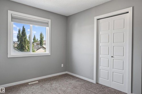 4218 Alexander Bay Sw, Edmonton, AB - Indoor Photo Showing Other Room