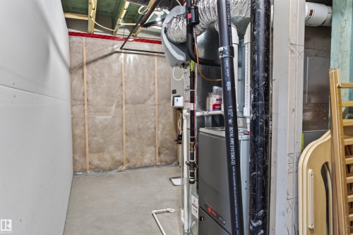 4218 Alexander Bay Sw, Edmonton, AB - Indoor Photo Showing Basement