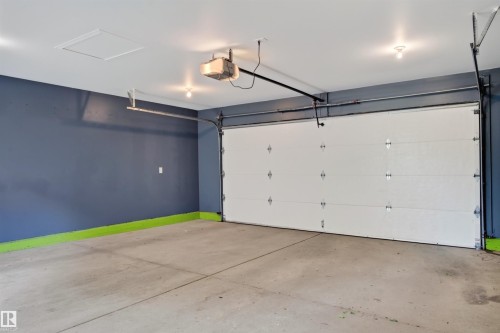 4218 Alexander Bay Sw, Edmonton, AB - Indoor Photo Showing Garage