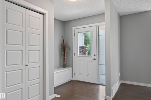 4218 Alexander Bay Sw, Edmonton, AB - Indoor Photo Showing Other Room