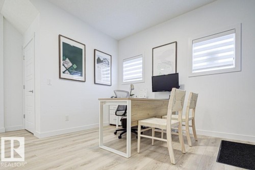 4570 Chegwin Wynd Sw, Edmonton, AB - Indoor Photo Showing Dining Room