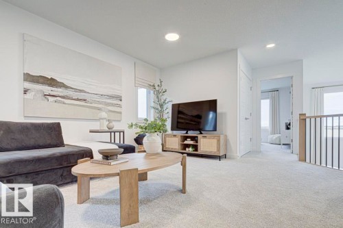 4570 Chegwin Wynd Sw, Edmonton, AB - Indoor Photo Showing Living Room