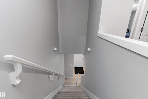 15927 13 Avenue Sw, Edmonton, AB - Indoor Photo Showing Other Room