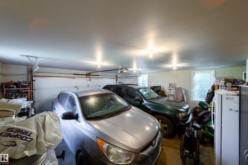 2A Silver Beach Road, Rural Wetaskiwin County, AB - Indoor Photo Showing Garage