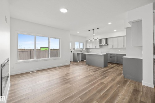 17623 7 Street Ne, Edmonton, AB - Indoor Photo Showing Kitchen With Upgraded Kitchen