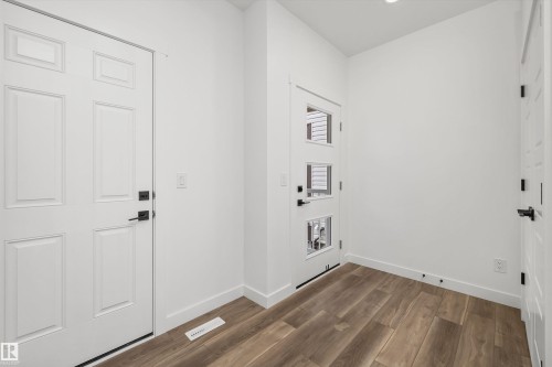 17623 7 Street Ne, Edmonton, AB - Indoor Photo Showing Other Room