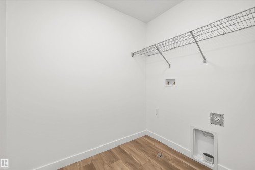 17623 7 Street Ne, Edmonton, AB - Indoor With Storage