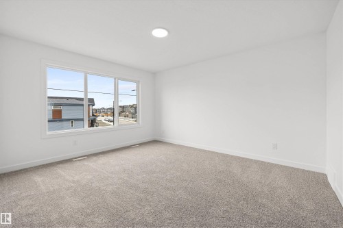 17623 7 Street Ne, Edmonton, AB - Indoor Photo Showing Other Room