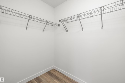 17623 7 Street Ne, Edmonton, AB - Indoor With Storage