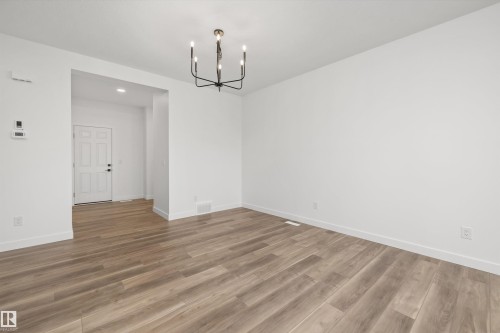 17623 7 Street Ne, Edmonton, AB - Indoor Photo Showing Other Room