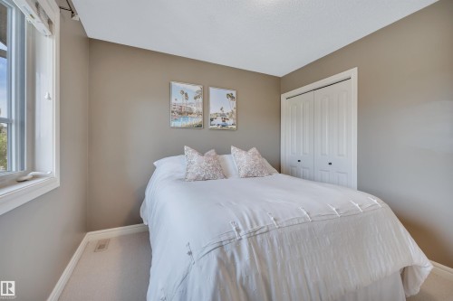 2289 Austin Way Sw, Edmonton, AB - Indoor Photo Showing Bedroom