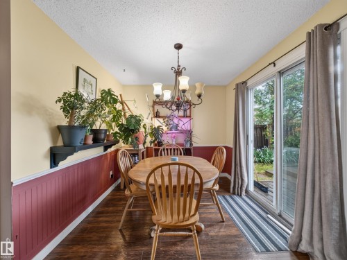 3503 42A Avenue Nw, Edmonton, AB - Indoor Photo Showing Dining Room
