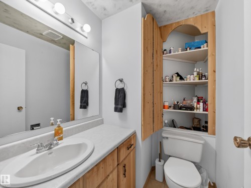3503 42A Avenue Nw, Edmonton, AB - Indoor Photo Showing Bathroom